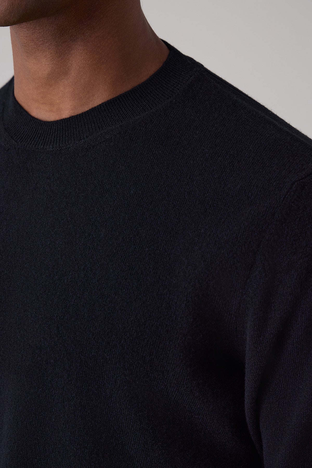 Sven black wool and cashmere sweater