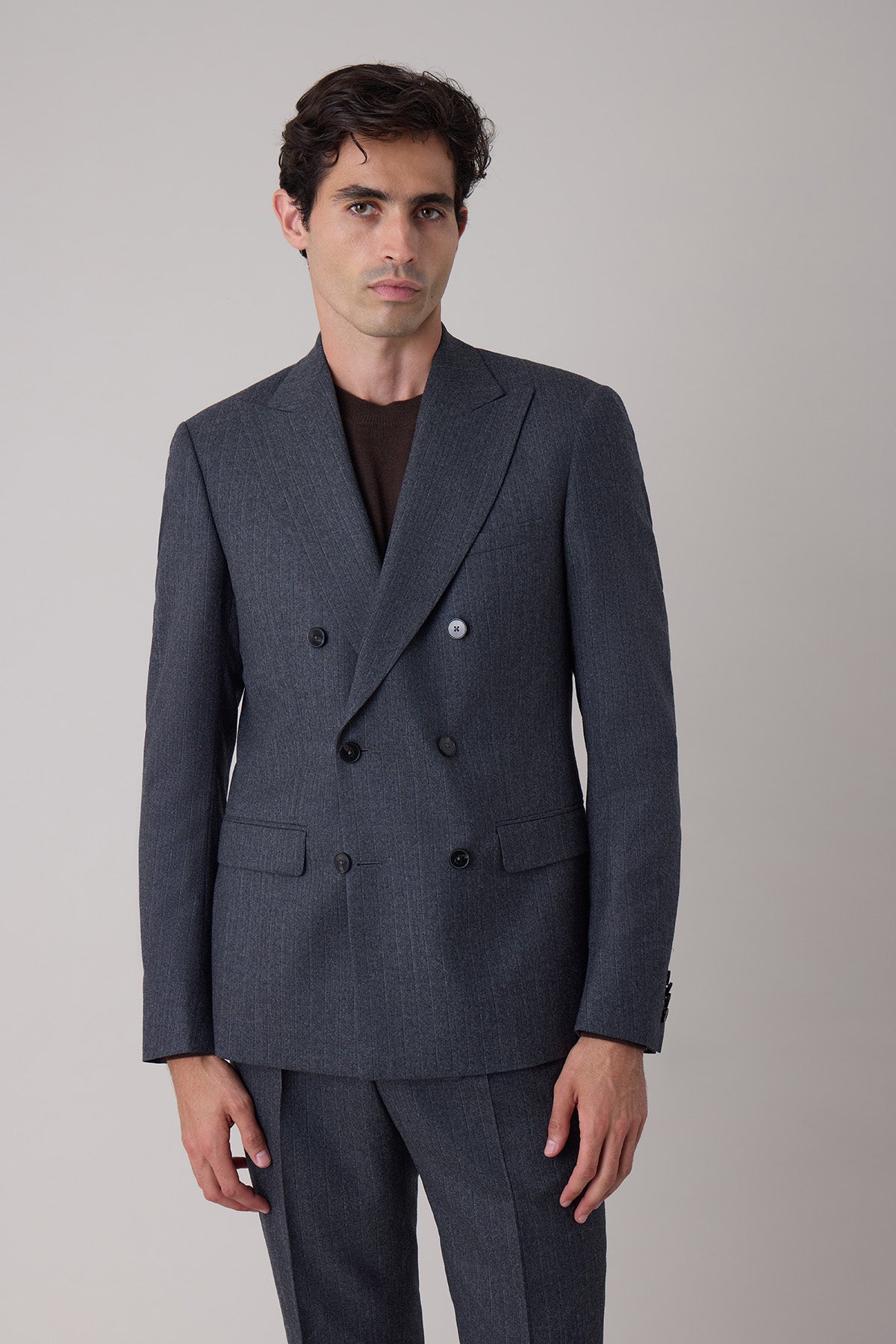 Costume croisé Svalen en laine vierge