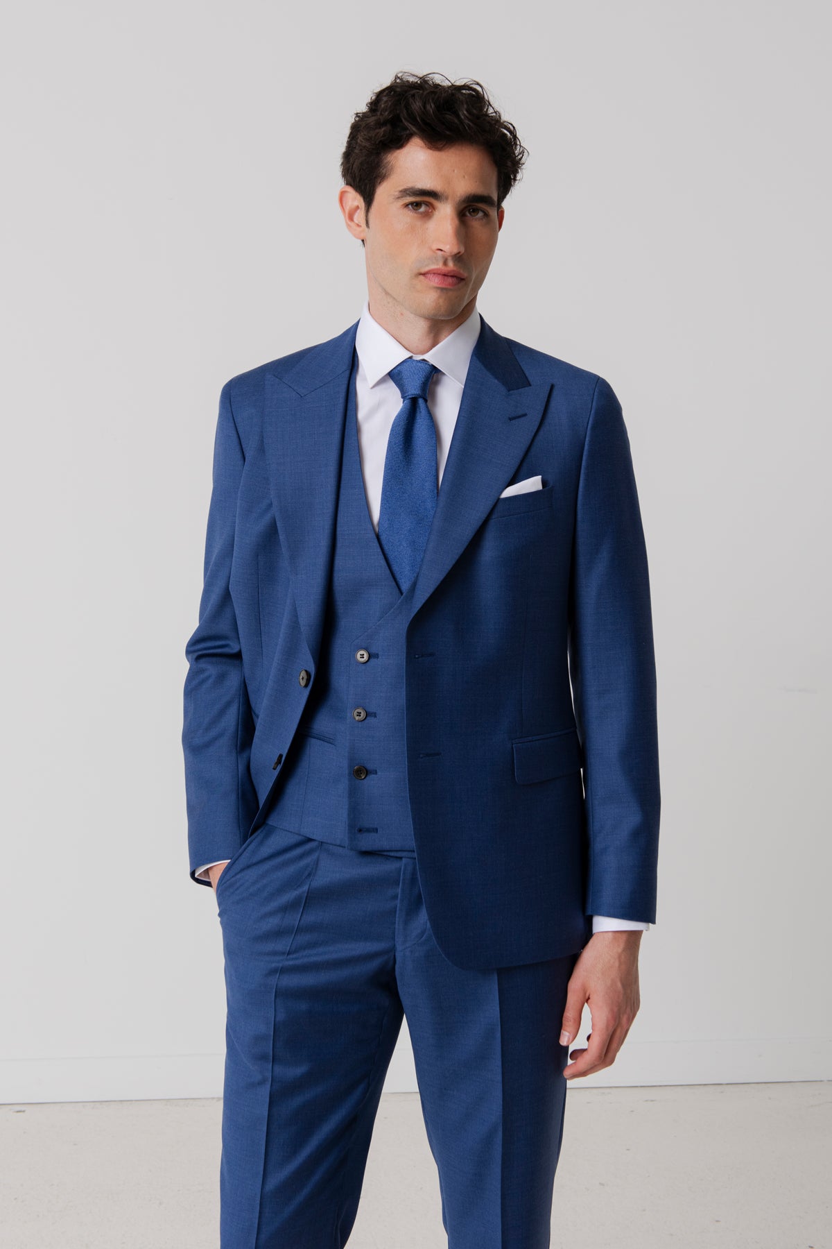 Costume Mistral col pointe en laine vierge