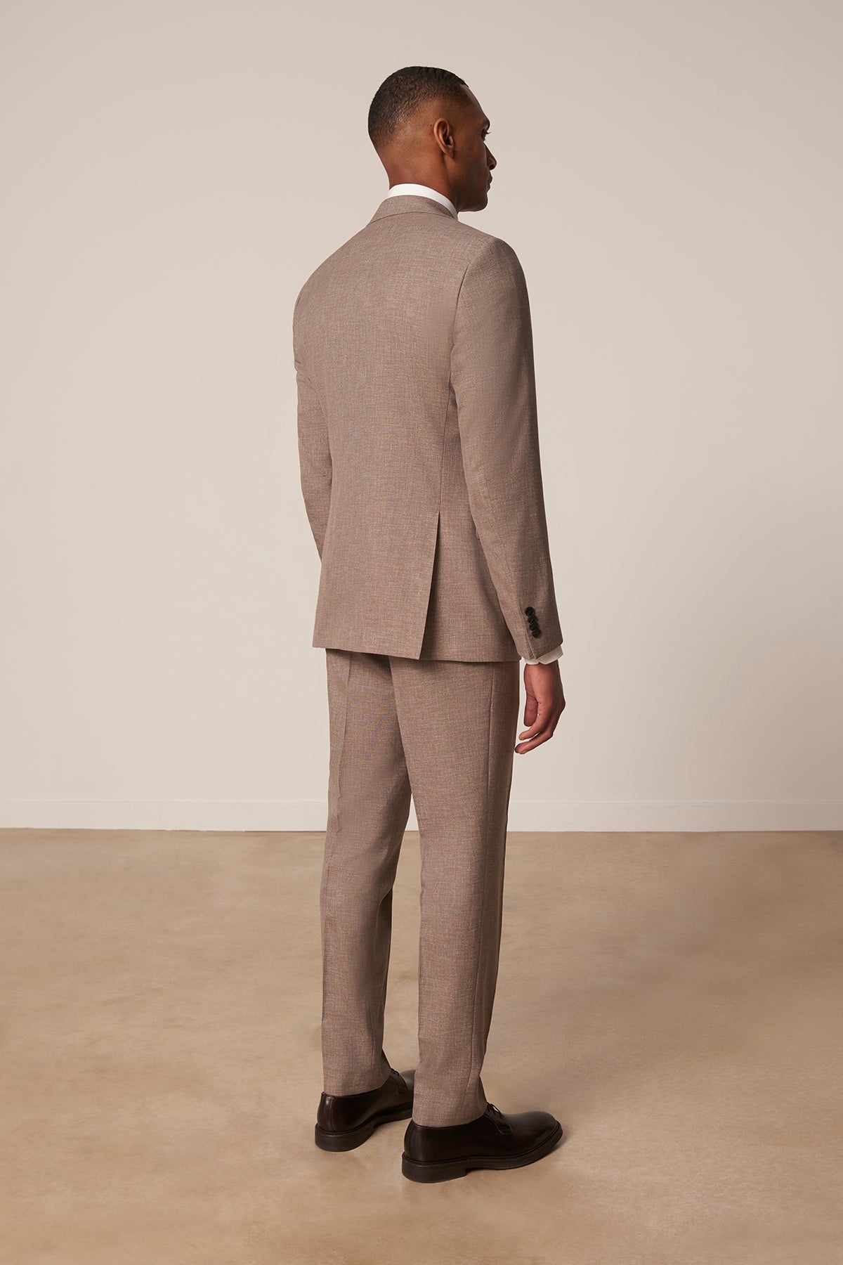 Costume droit Gaudi en laine vierge