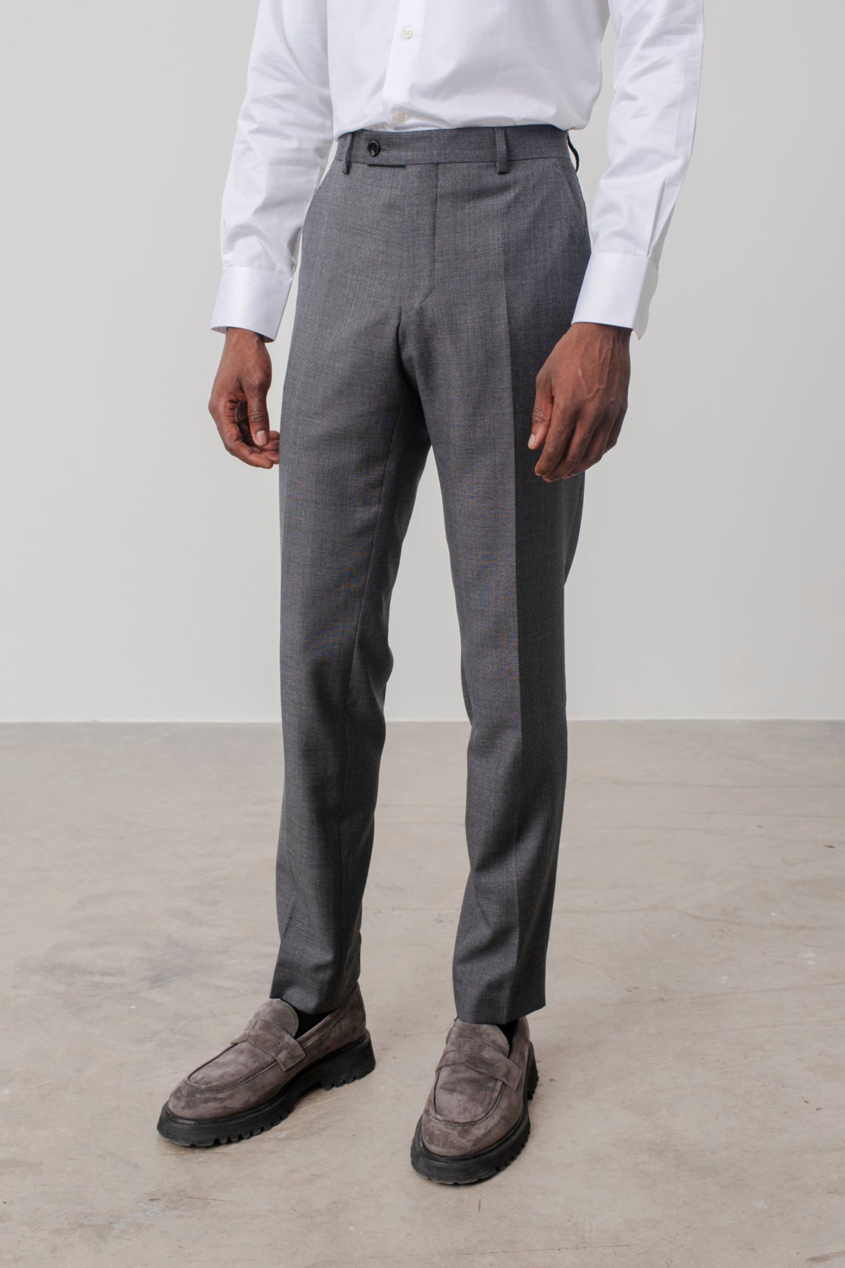 Costume droit Harry à motif prince de galles gris en laine vierge.