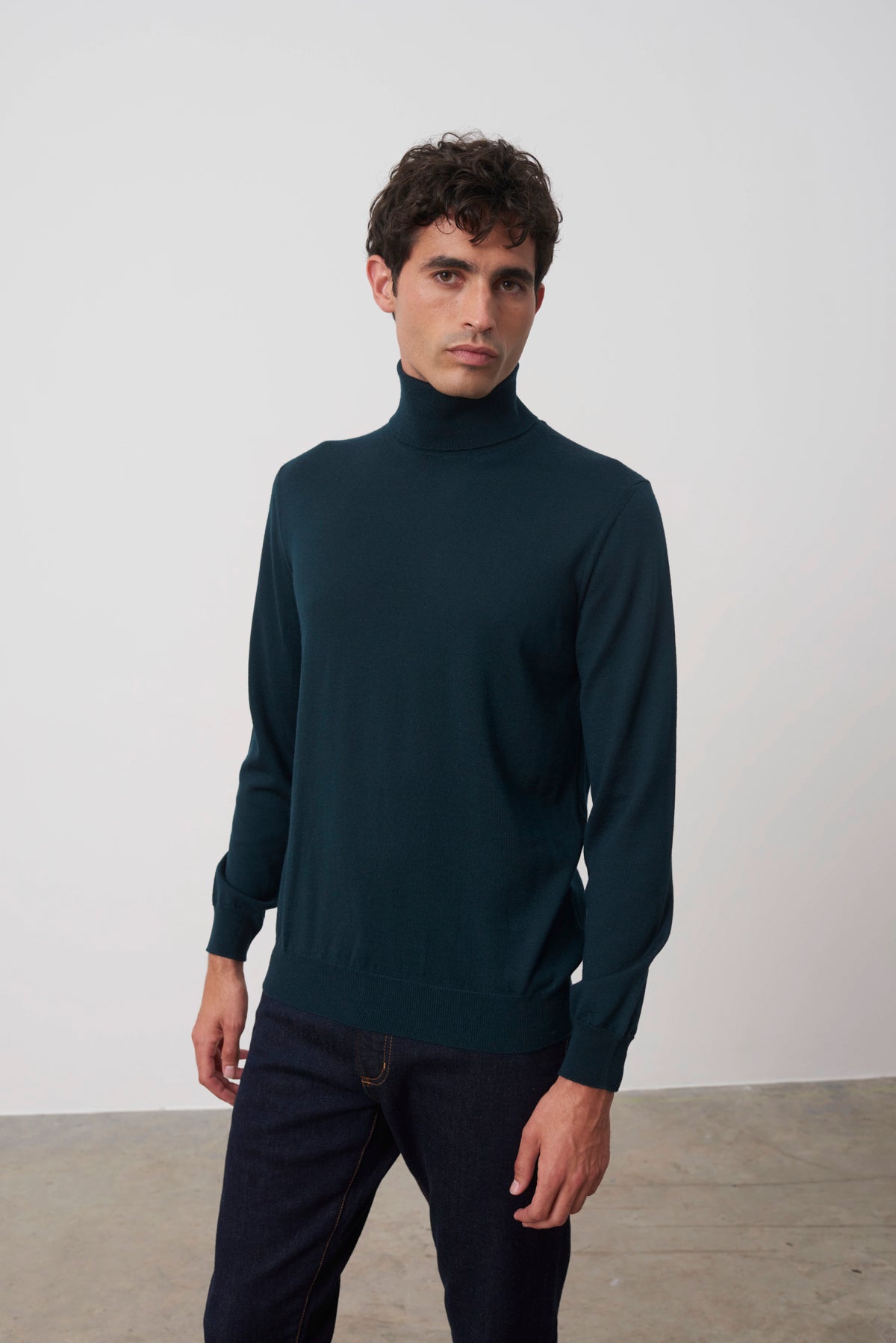 Pull col roulé Archibald en laine mérinos vert