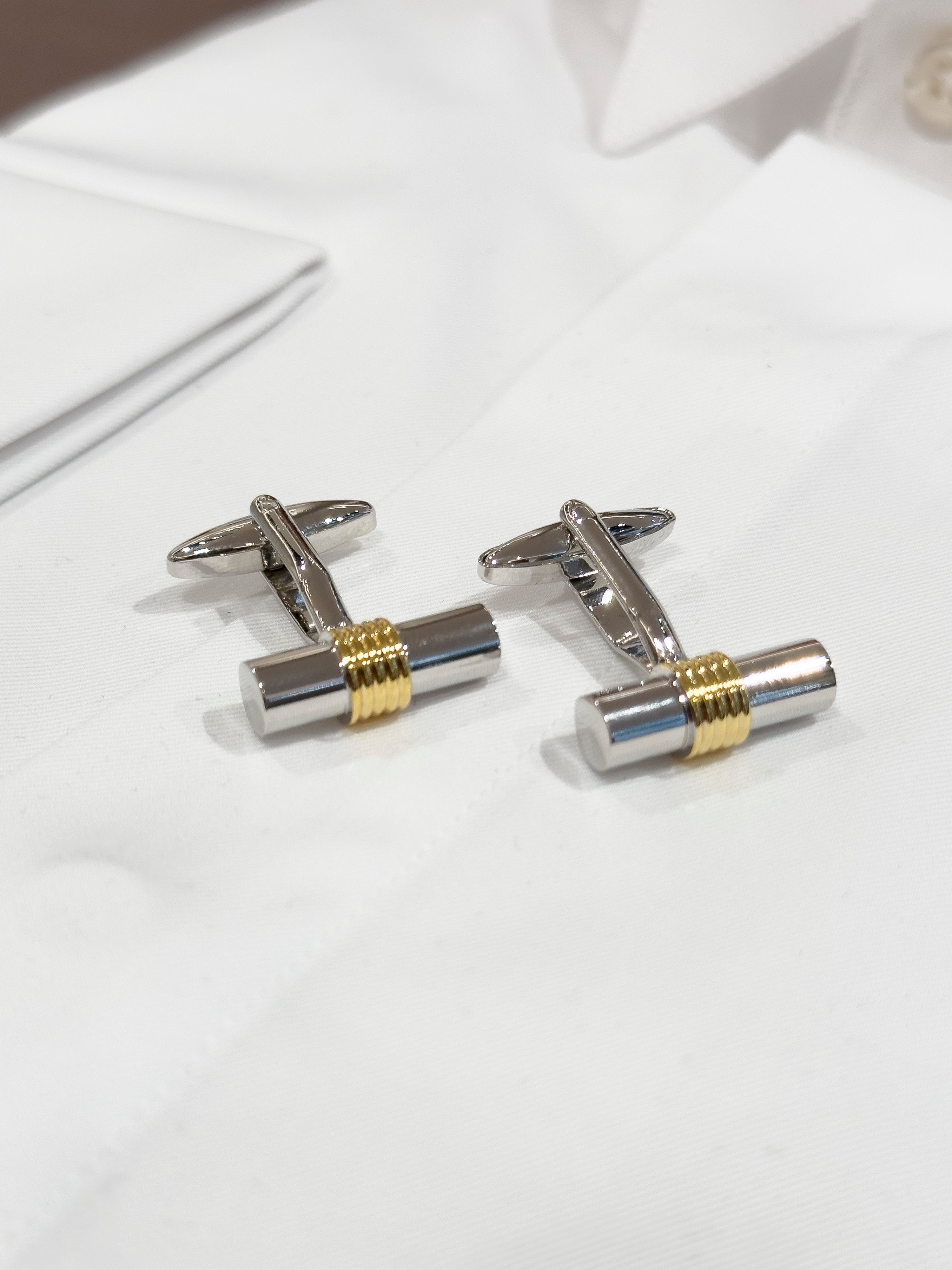 Boutons de manchette Cylindre Argenté détail doré