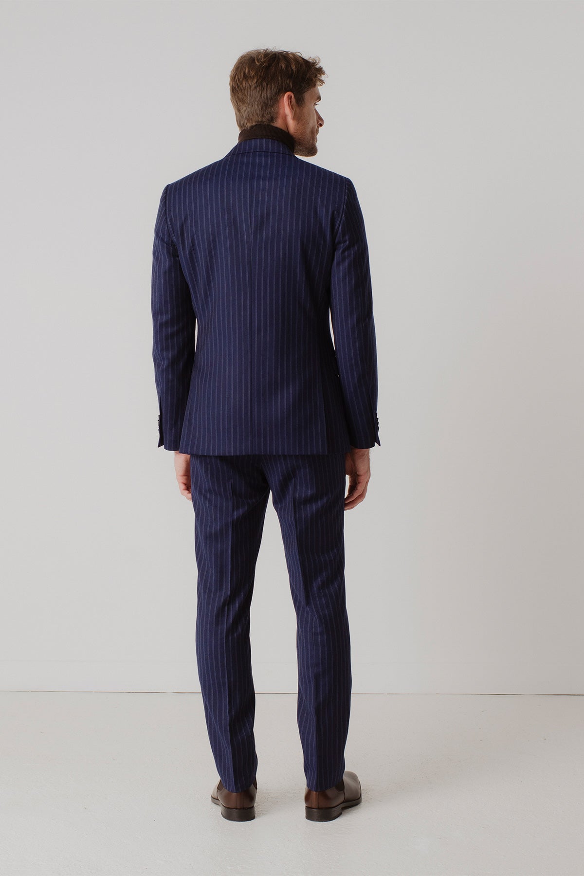 Costume croisé Middleton en laine vierge