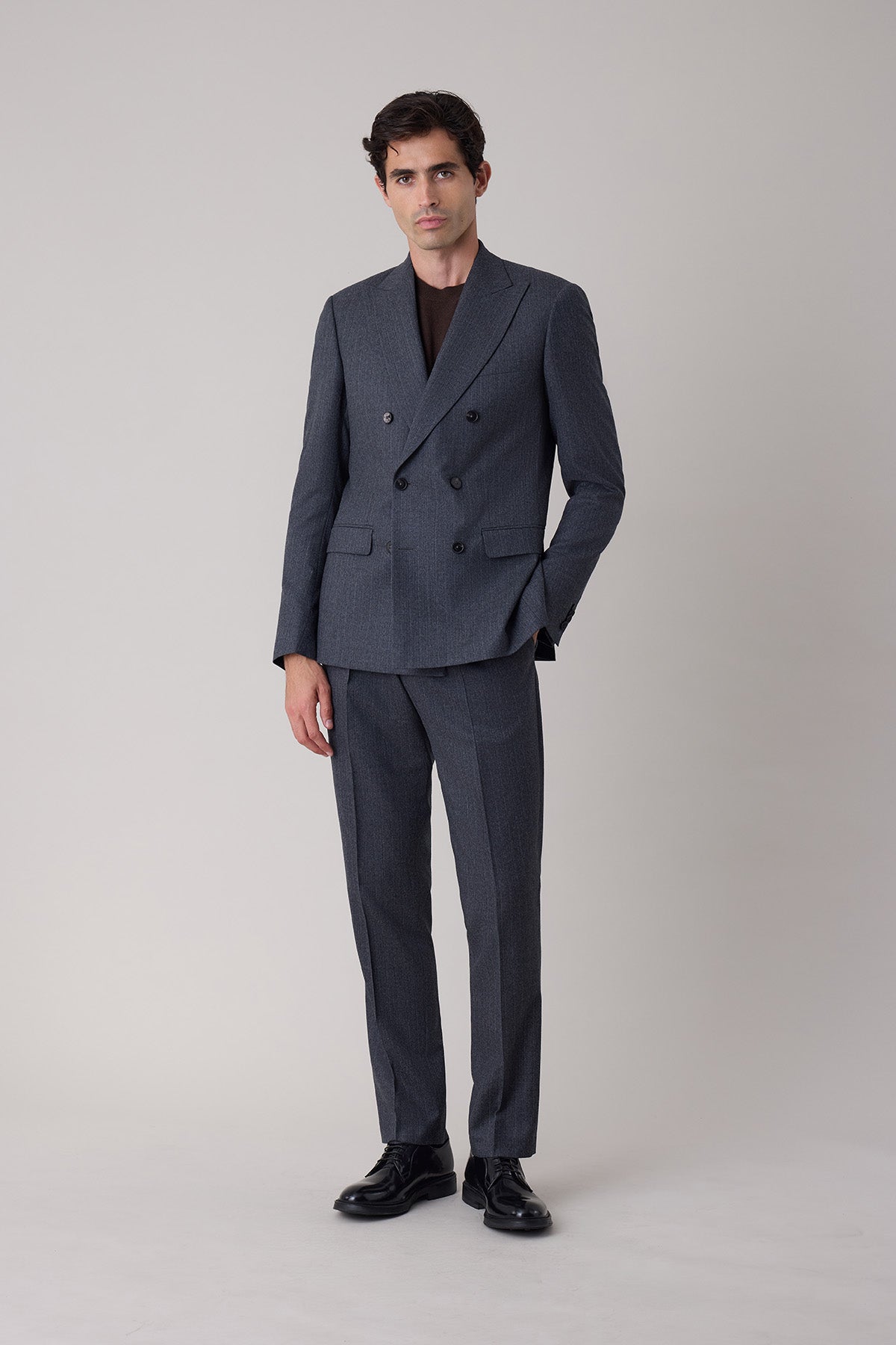 Costume croisé Svalen en laine vierge