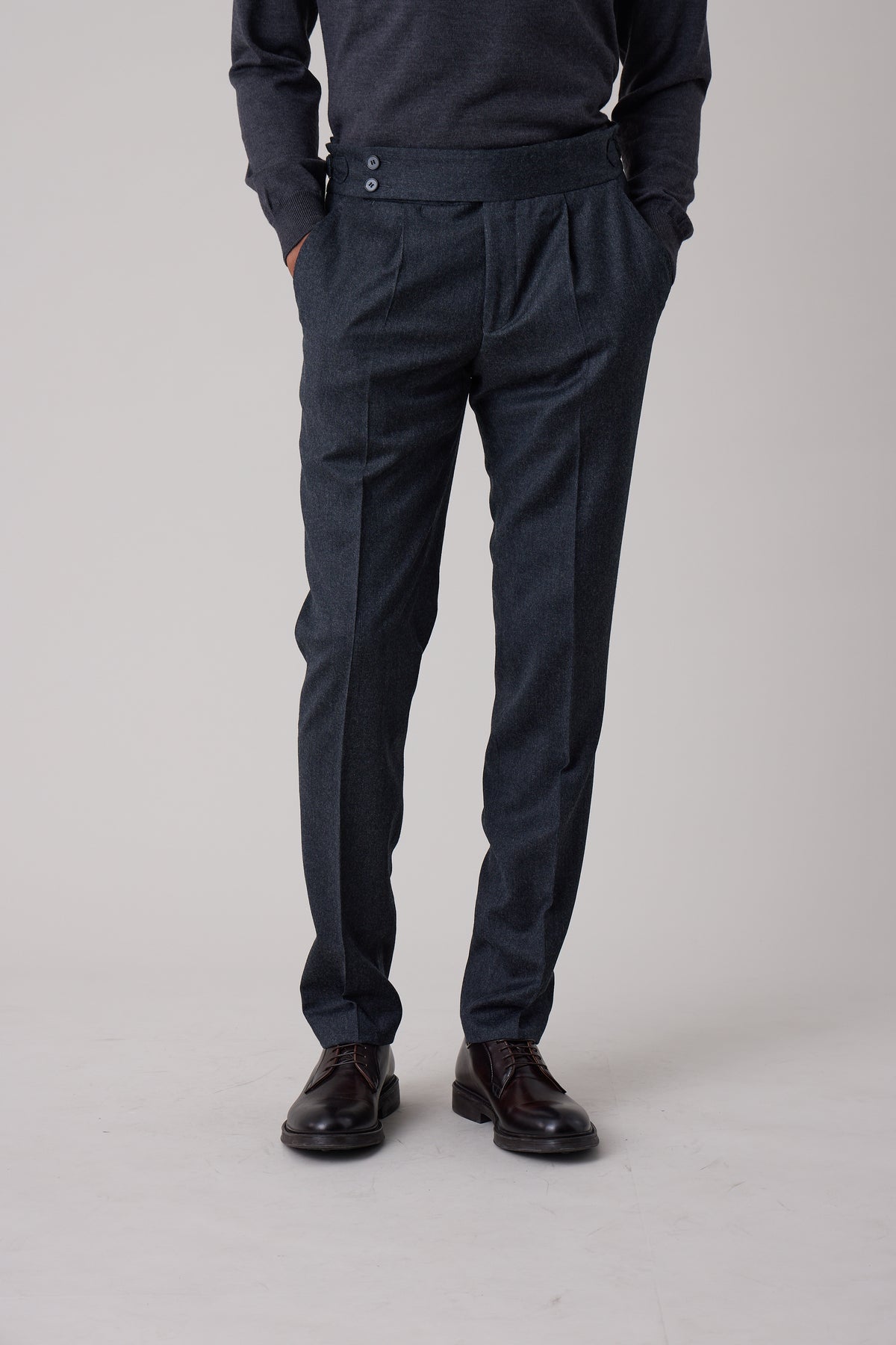 Pantalon droit Viggo en laine vierge et laine anthracite