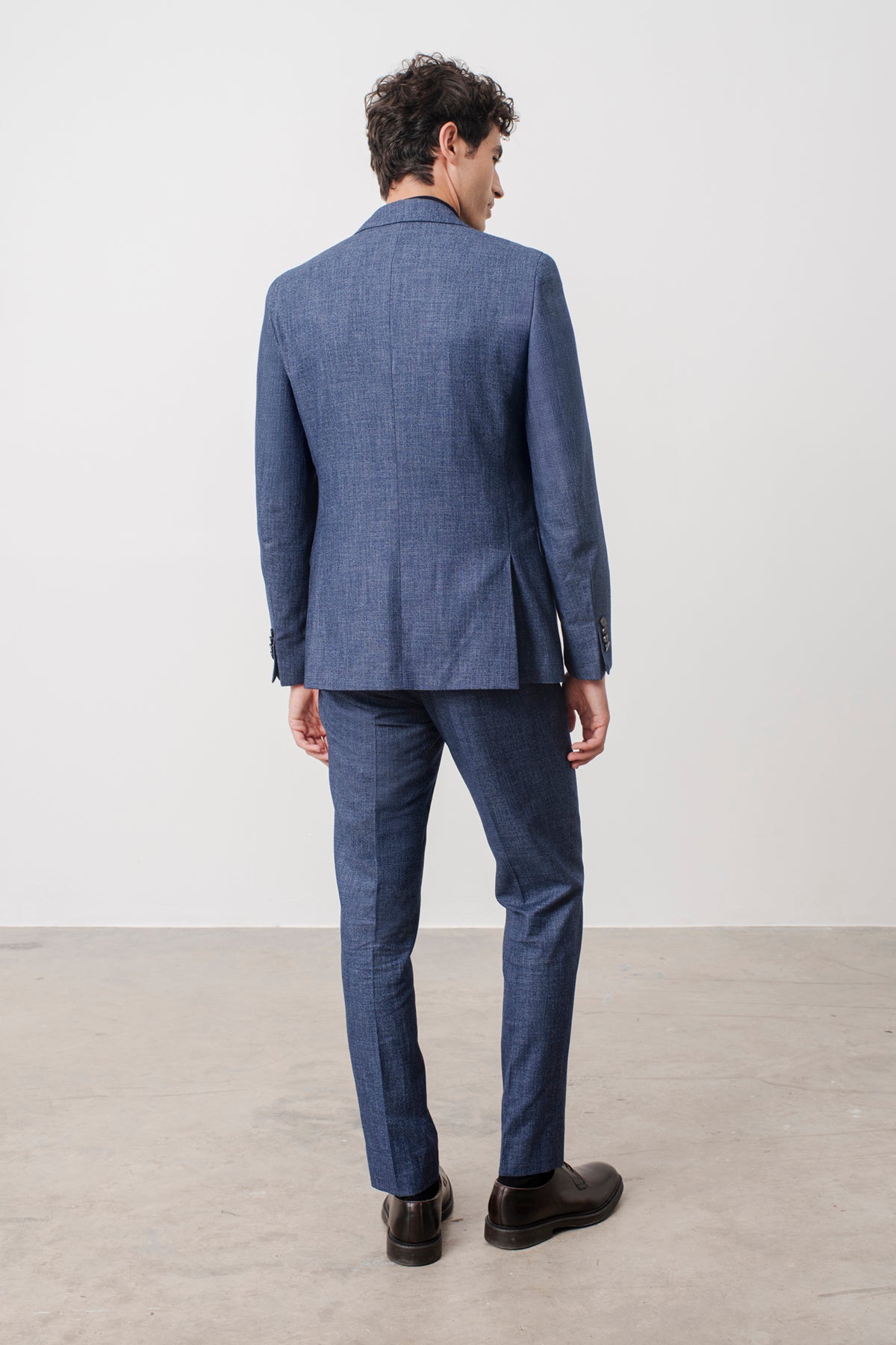Costume droit Row en laine vierge et coton