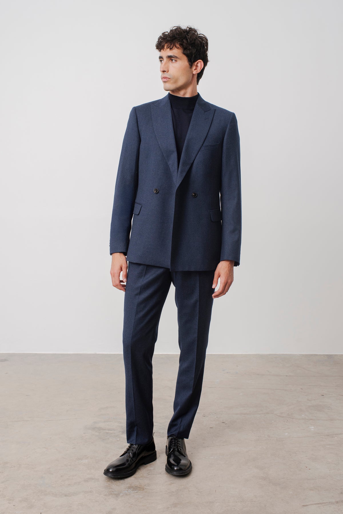 Costume croisé Chaplin en laine vierge