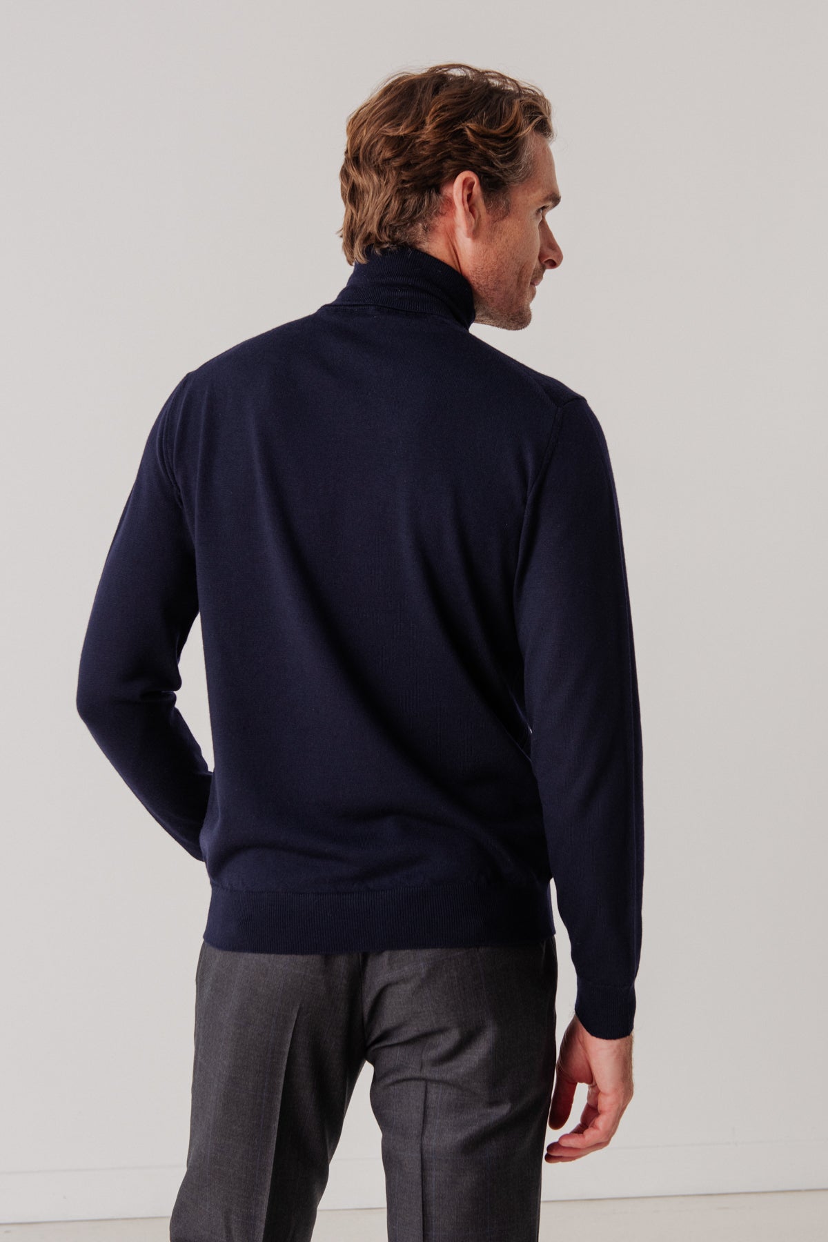 Pull Archibald en laine merinos marine