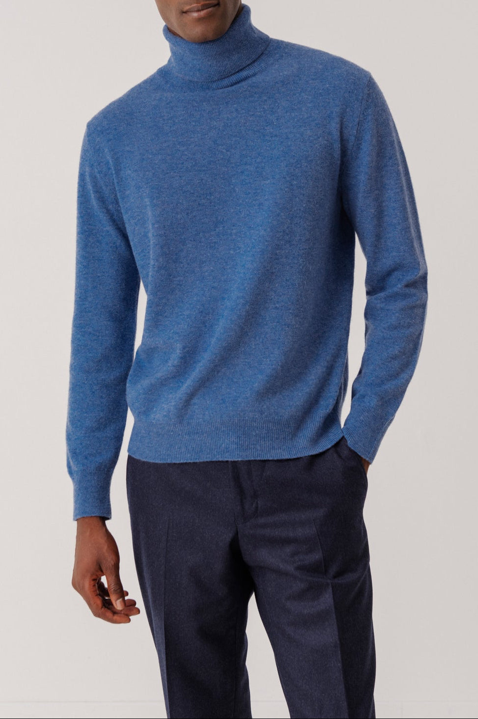 Pull col roulé Andrew en laine et cachemire bleu