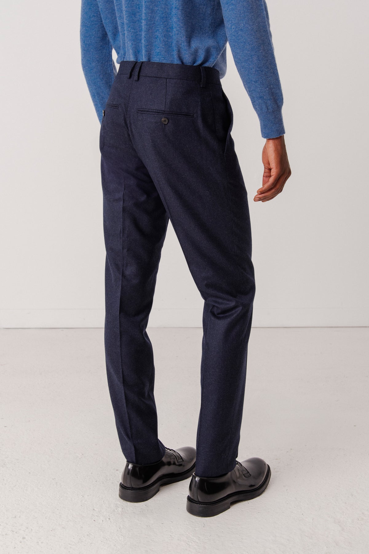 Pantalon en flanelle William Simple bleu gris